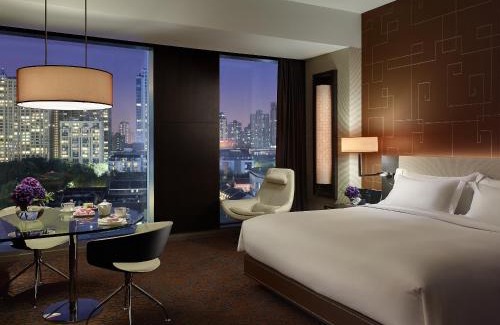 Downtown Shanghai Hotel | The Langham, Shanghai, Xintiandi