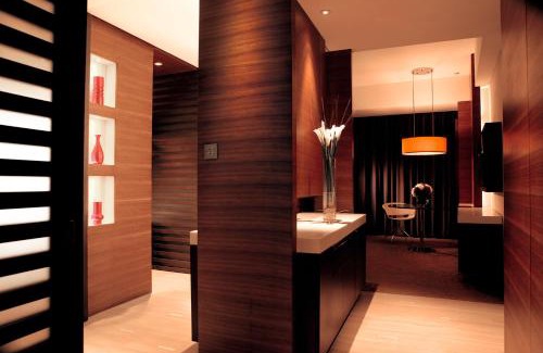 Downtown Shanghai Hotel | The Langham, Shanghai, Xintiandi
