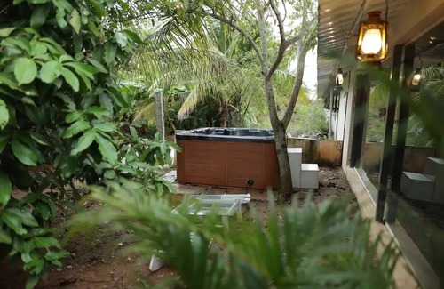 Chikkaballapur House | The Lantern House by Jadenn