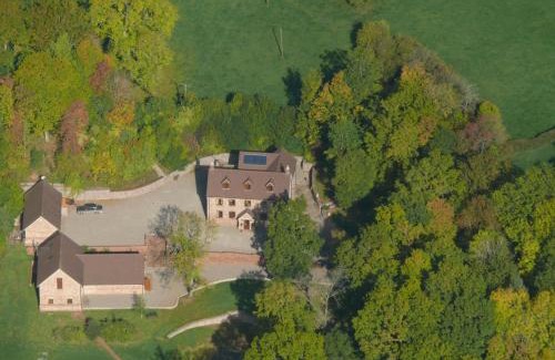 Hay-on-Wye Bed & Breakfast | The Larches Ledbury