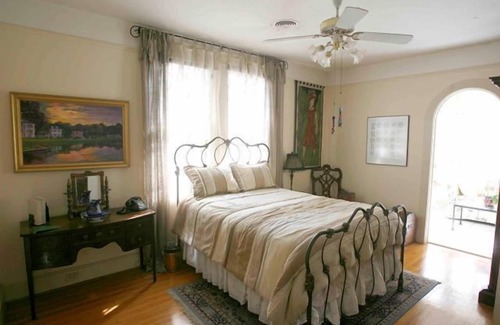 New Orleans Bed & Breakfast | The Laurel Bed And Breakfast