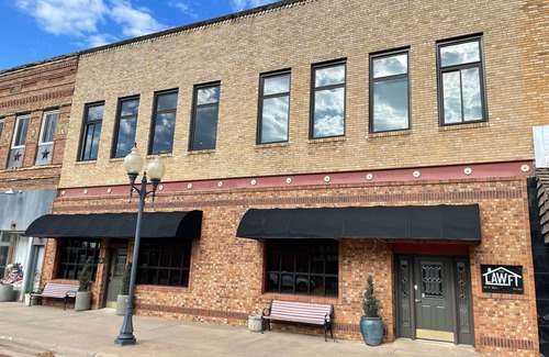 Russell Condo | The Lawft, Suite 2, 2 King beds each with own bathroom, No Clean fees or stairs!