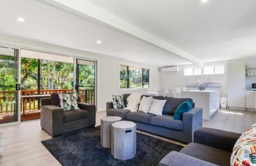 Seal Rocks House | The Lazy Seal