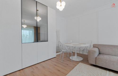 Sector 1 Apartment | The Light Home