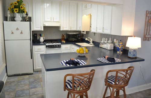 Sunbury House | The Lighthouse at Sunbury w/Deep Water Private Dock for your Boat