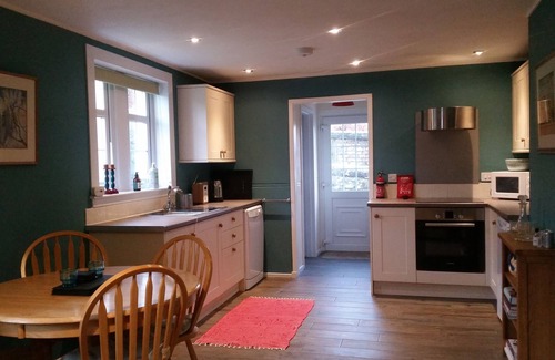 Campbeltown House | The Lighthouse Cottage - unique, spacious house with stunning seaviews