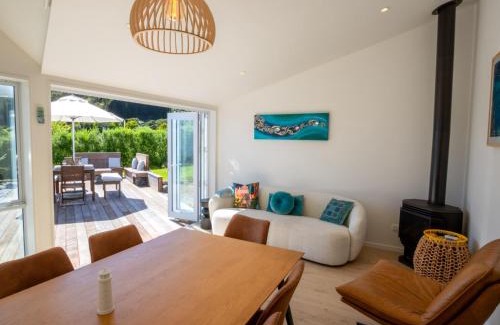 Tata Beach House | The Lighthouse - Ligar Bay Holiday Home