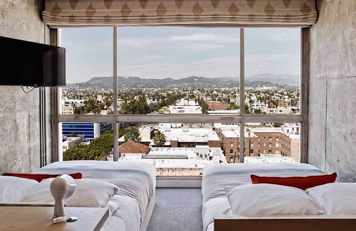 Wilshire Center Hotel | The LINE Hotel