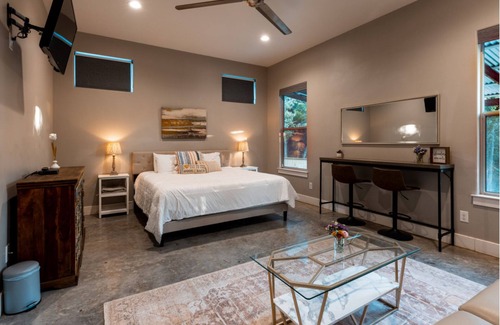 Dripping Springs Resort | The Liney Moon