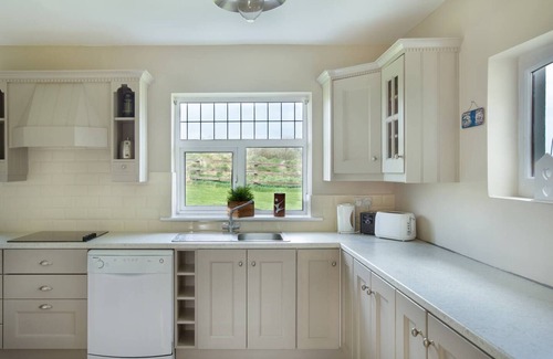 Lahinch House | The Links 27, Family Holiday Home 500M walk to Lahinch