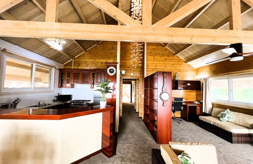 Rarotonga Apartment | The Links Eagle - Luxurious home with180 degree breathtaking views of the ocean