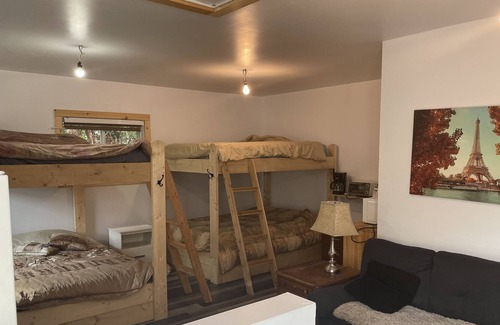 Masson-Angers Apartment | The little barn