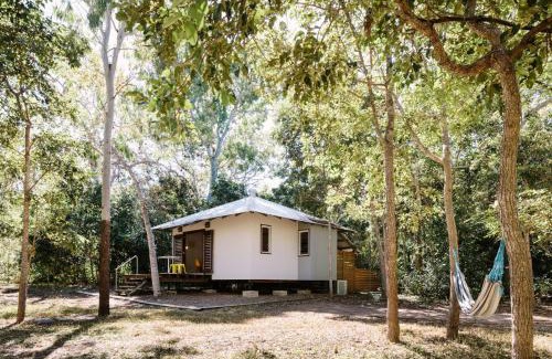 Nelly Bay House | The Little Bush Hut