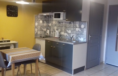 Le Puy-en-Velay Apartment | The Little Dyke at the foot of the Aiguilhe Rock