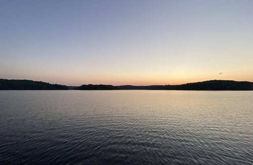Haliburton Cottage | The Little Fox Cottage - On the water, 3 min to town