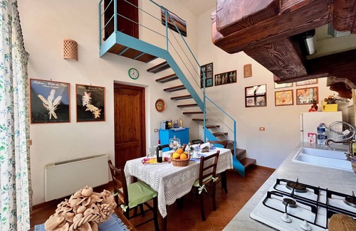 Castelbuono House | The Little House in the Courtyard, cozy vacation home with private courtyard in the center