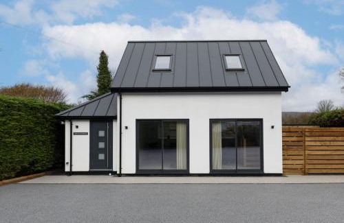 Oxwich House | The Little House in Oxwich