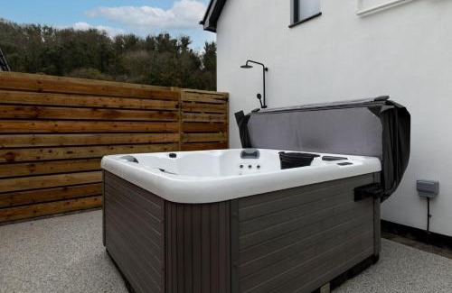 Oxwich House | The Little House in Oxwich