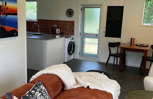 Pukemoremore House | The Little House is in a rural setting 8 minutes to Cambridge.