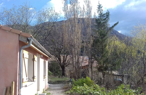 Val-Buech-Meouge House | The little pink house on the mountain