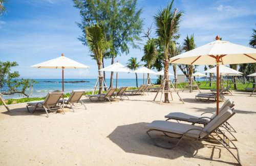 Khuekkhak Hotel | The Little Shore Khao Lak by Katathani
