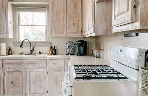 Abilene House | The Live Oak - Cozy 4/2 Near ACU