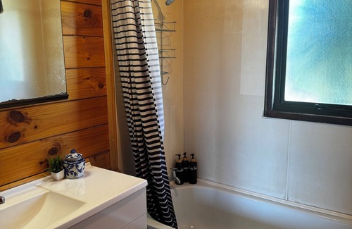 Hawke's Bay Other | The Lockwood Farm Stay: Your Fully Equipped Rural Retreat