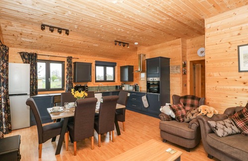 Middlezoy Cottage | THE LODGE AT CROSSROADS FARM, pet friendly in Middlezoy