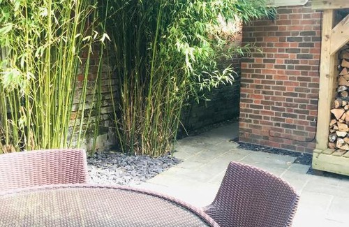 Iverley House | The Lodge at The Cedars
