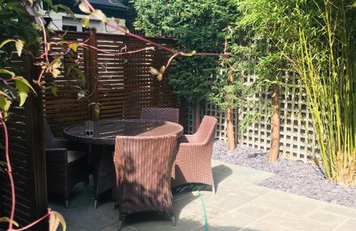 Iverley House | The Lodge at The Cedars