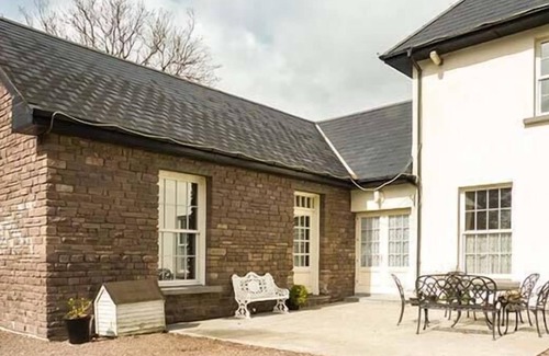 Macroom Cottage | THE LODGE, family friendly in Carrigadrohid, County Cork