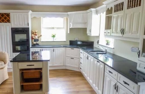 Macroom Cottage | THE LODGE, family friendly in Carrigadrohid, County Cork