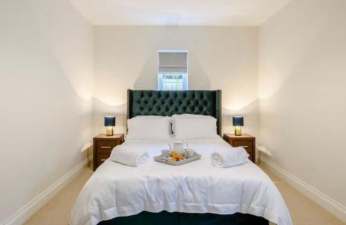 Coltishall House | The Lodge