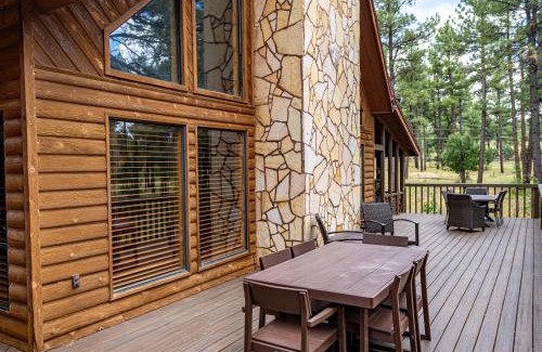 Clay Springs House | The Lodge Large Cabin, 17 Acres, Playground, Forest Access