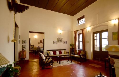 Stuart Hill Bed & Breakfast | The Lodge, Madikeri