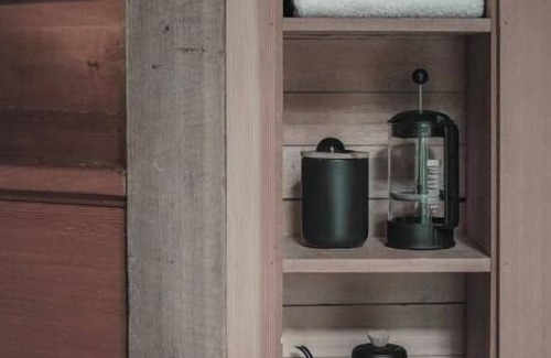 Skykomish Cabin | The Lodge @ SkyCamp: Cozy cabin with hot tub 15min from Stevens Pass