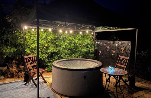 Little Somerford Cottage | The Lodge, South Cotswolds, contemporary rural home, Spa Pool, views, parking