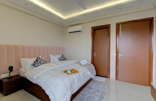 Gurugram Apartment | The Lodgers 1 BHK Serviced Apartments Near Artemis Hospital Sector 52