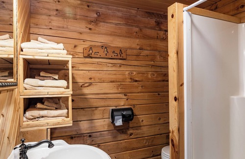 Neillsville Cabin | The Loft Cabin at the Riviera Resort in Neillsville, Wisconsin!