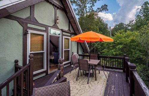 Arley Apartment | The Loft Suite at beautiful Smith Lake, Alabama