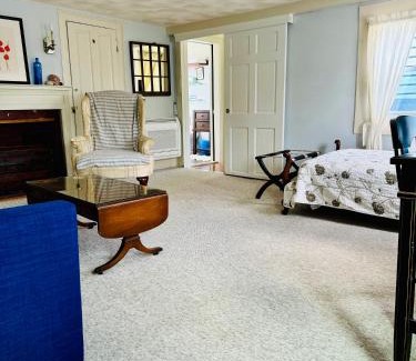 Salem House | The Loft