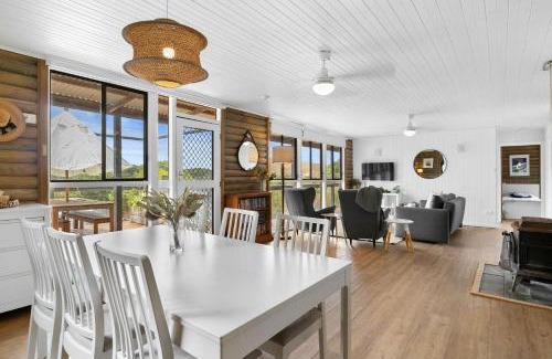 Second Valley House | The Log Cabin - 2 Scenic View Drive, Second Valley