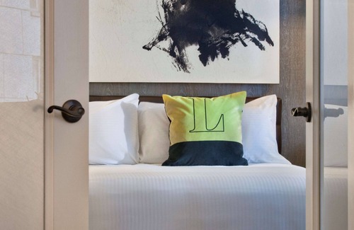 Logan Square Hotel | The Logan Philadelphia, Curio Collection by Hilton
