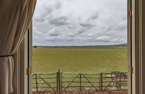 St Mary's Bay Cabin | The Lookerer by Bloom Stays - a rural shepherds hut with amazing views!