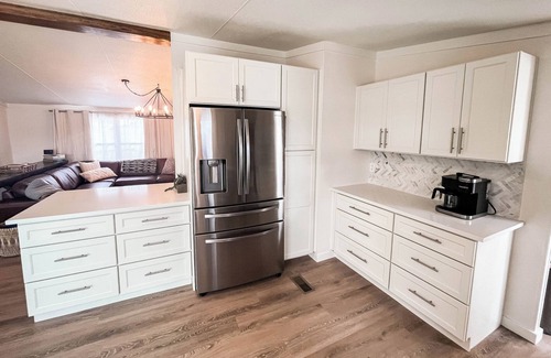 Lake Bridgeport House | The Lookout at Lakewood, Lakefront Paradise with Ultimate Entertainment, Hot Tub and Dock
