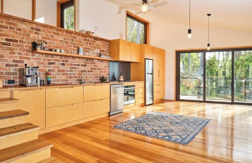 Eaglehawk Neck House | The Lookout House at Pirates Bay