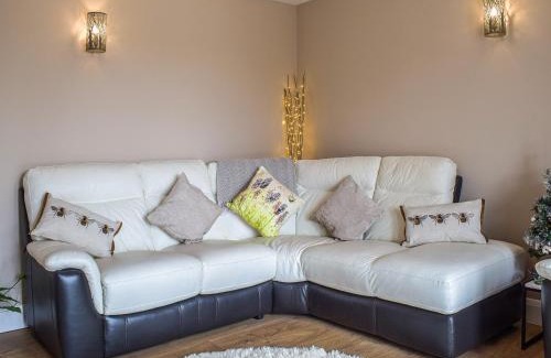 Hope under Dinmore House | The Lookout - Uk35022