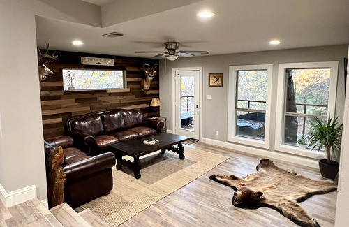 Gainesville Cottage | The Love Shack at Moss Lake