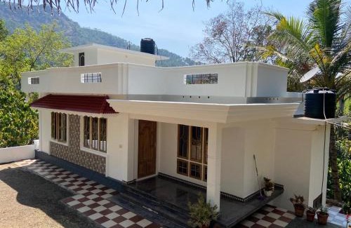 Anaviratty House | The Lovely Home Stay