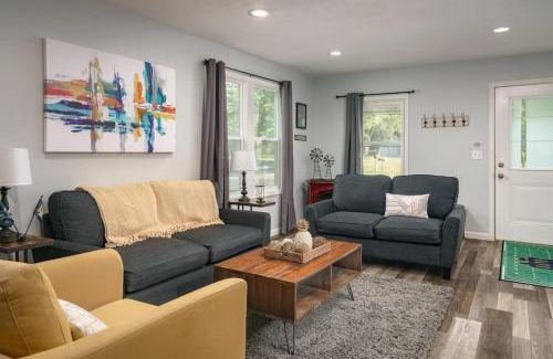 Roseland House | The Lucky Charm Home of the Fighting Irish! BBQ Outdoor Games Coffee